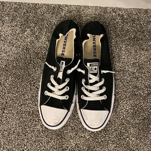 Women’s Converse Size 9